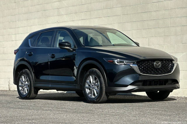 2023 Mazda CX-5 2.5 S Preferred Package AWD photo