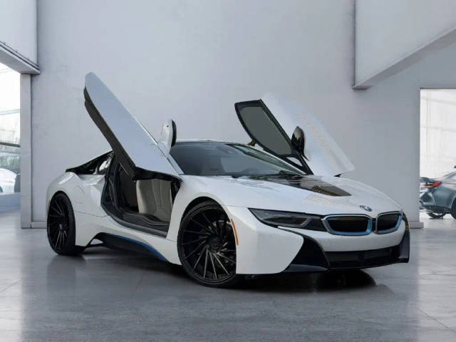 2019 BMW i8 AWD photo