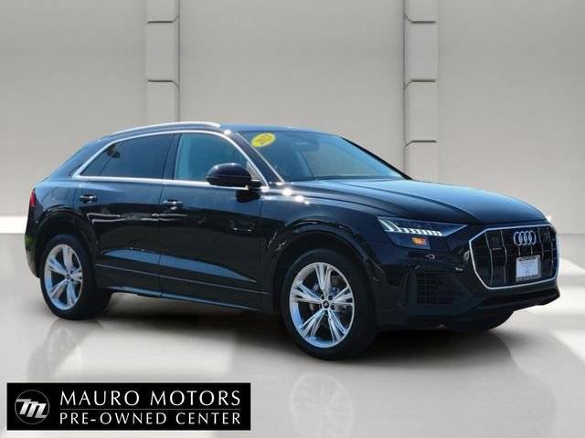 2023 Audi Q8 Premium AWD photo