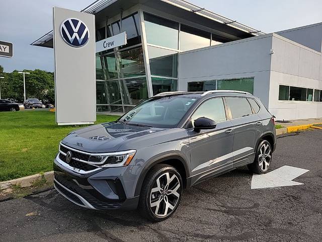 2023 Volkswagen Taos SEL AWD photo