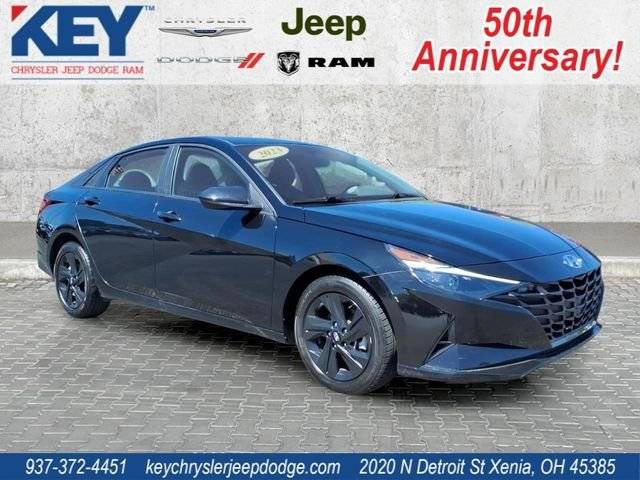 2023 Hyundai Elantra SEL FWD photo