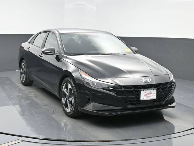 2023 Hyundai Elantra SEL FWD photo