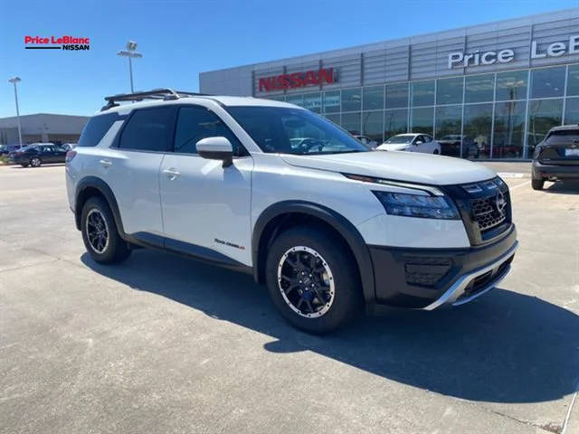 2023 Nissan Pathfinder Rock Creek 4WD photo