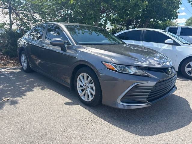 2023 Toyota Camry LE FWD photo