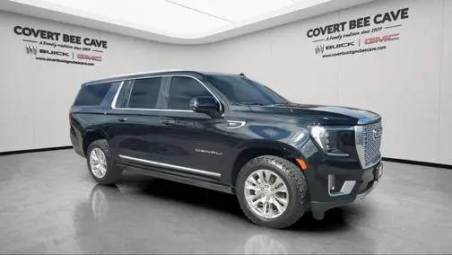 2023 GMC Yukon XL Denali 4WD photo