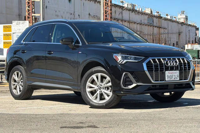 2023 Audi Q3 S line Premium Plus AWD photo