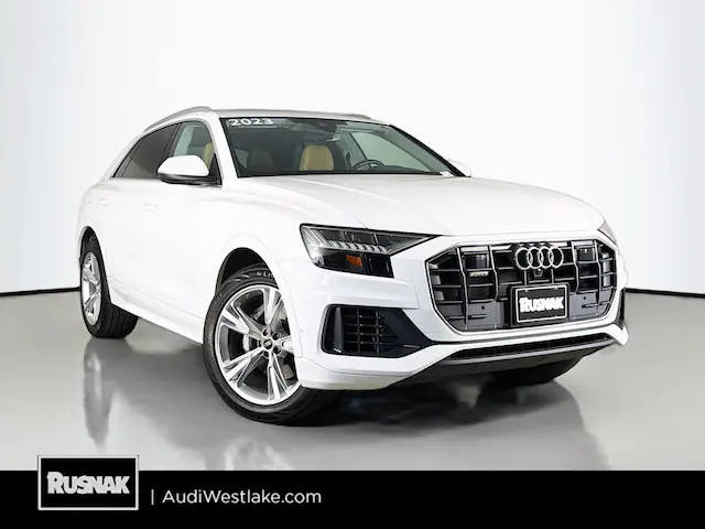 2023 Audi Q8 Premium AWD photo