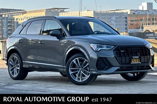 2023 Audi Q3 S line Premium AWD photo