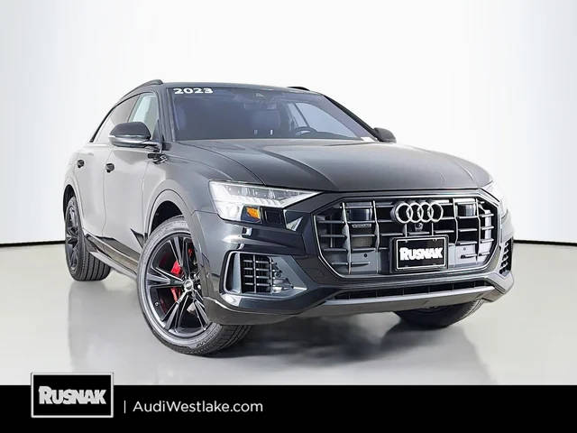 2023 Audi Q8 Premium AWD photo
