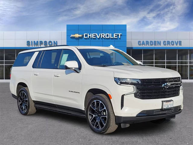 2023 Chevrolet Suburban RST RWD photo