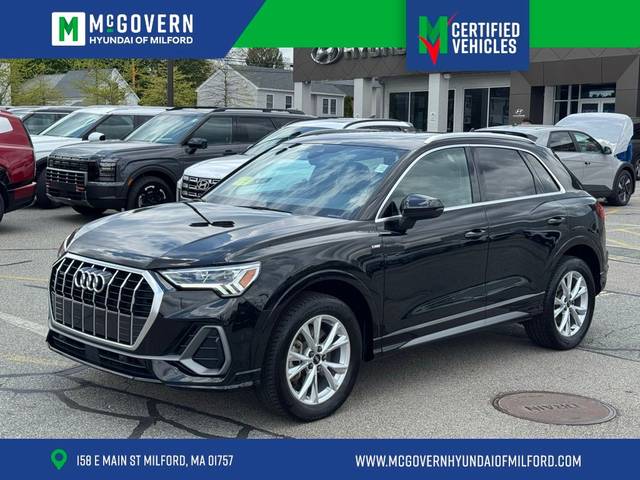 2023 Audi Q3 S line Premium AWD photo