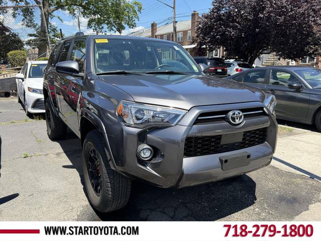 2023 Toyota 4Runner SR5 4WD photo