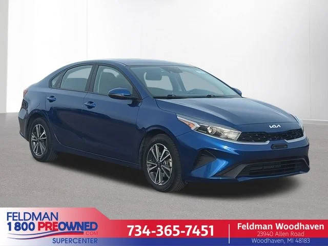 2023 Kia Forte LXS FWD photo