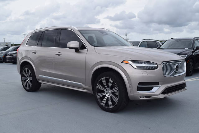 2023 Volvo XC90 Ultimate AWD photo