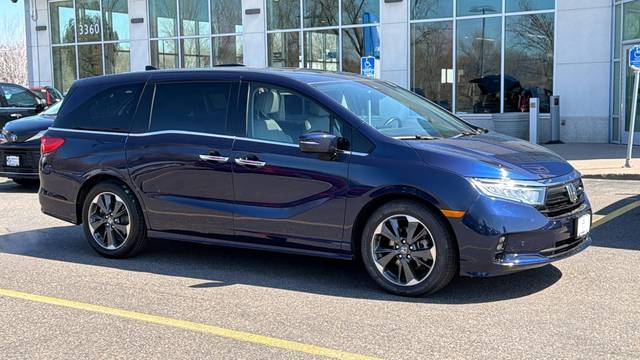 2023 Honda Odyssey Elite FWD photo