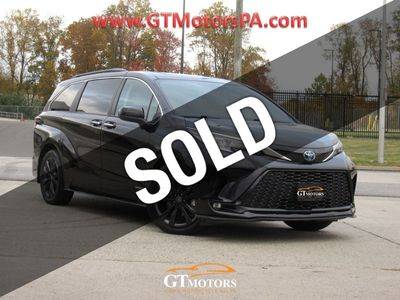 2023 Toyota Sienna XSE FWD photo