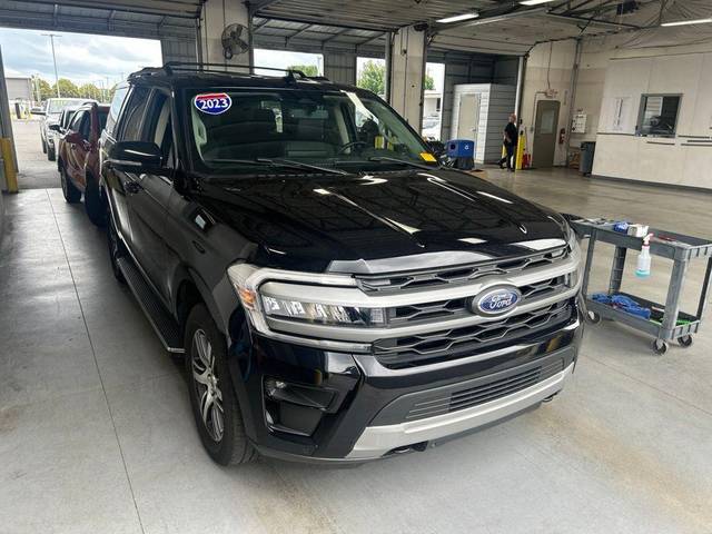 2023 Ford Expedition XLT 4WD photo