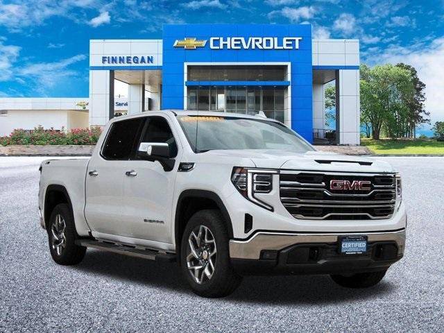 2023 GMC Sierra 1500 SLT 4WD photo