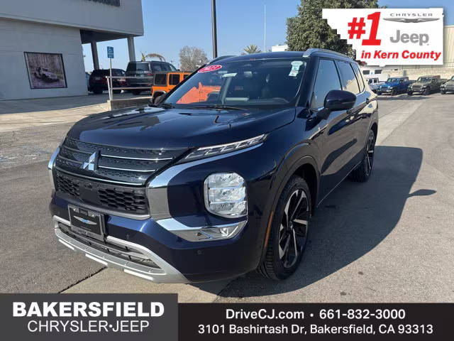 2023 Mitsubishi Outlander SEL FWD photo