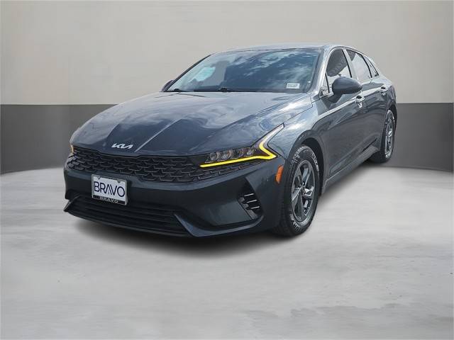 2022 Kia K5 LXS FWD photo