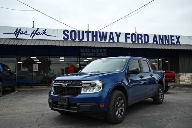 2023 Ford Maverick XLT FWD photo