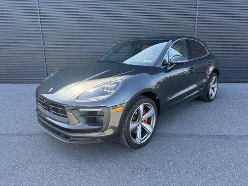 2023 Porsche Macan S AWD photo