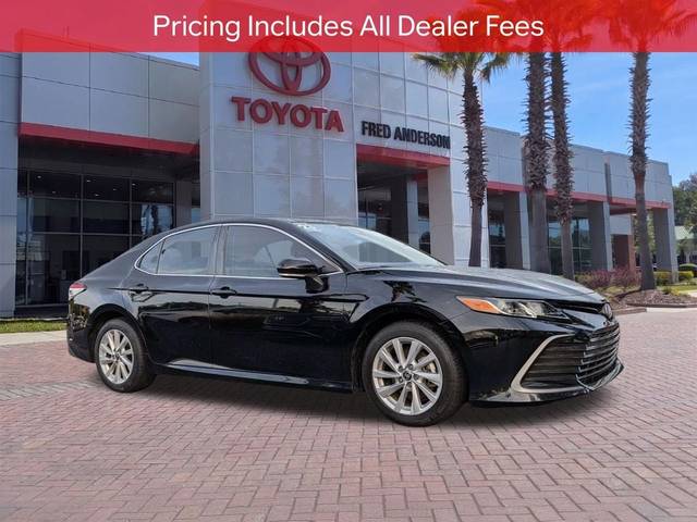 2023 Toyota Camry LE FWD photo