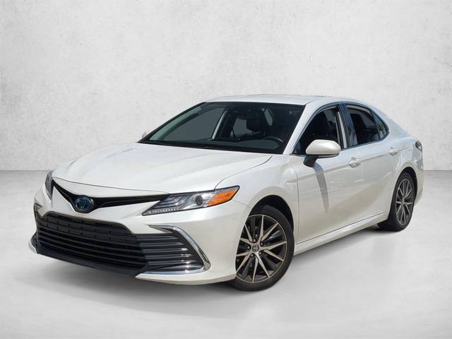 2023 Toyota Camry Hybrid XLE FWD photo
