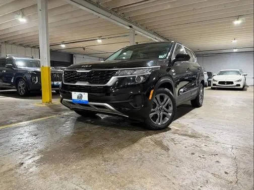 2023 Kia Seltos LX AWD photo