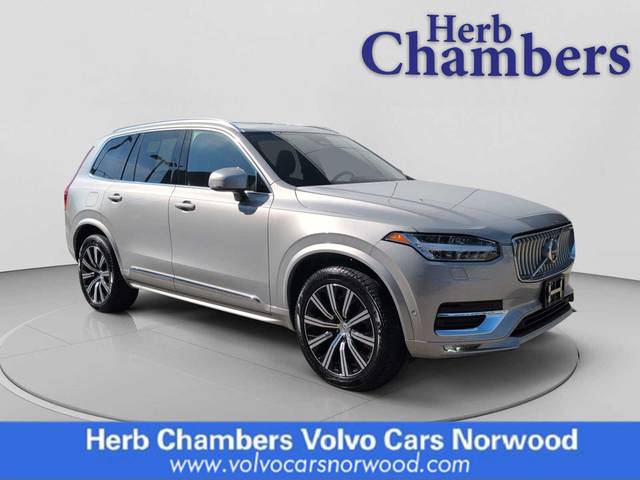 2023 Volvo XC90 Plus AWD photo