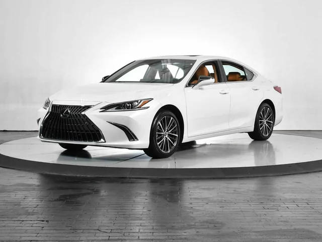 2023 Lexus ES ES 300h FWD photo