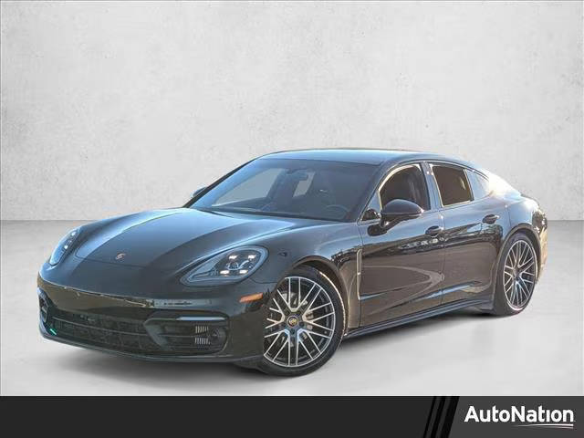 2023 Porsche Panamera Platinum Edition RWD photo