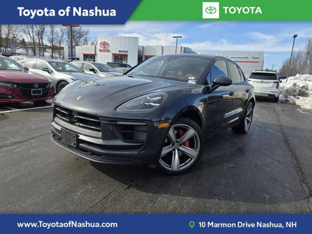 2023 Porsche Macan S AWD photo