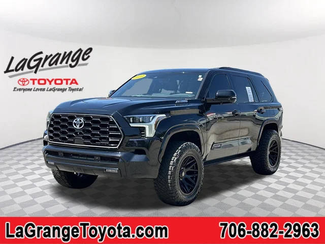 2023 Toyota Sequoia Platinum 4WD photo