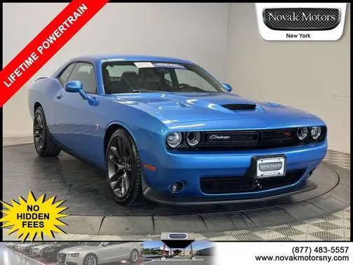 2023 Dodge Challenger R/T Scat Pack RWD photo
