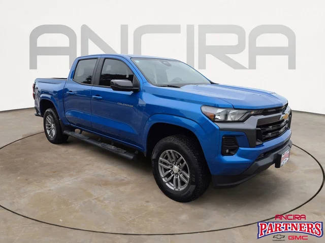2023 Chevrolet Colorado 4WD LT 4WD photo