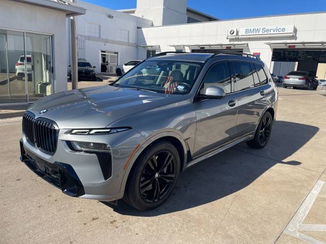 2023 BMW X7 xDrive40i AWD photo