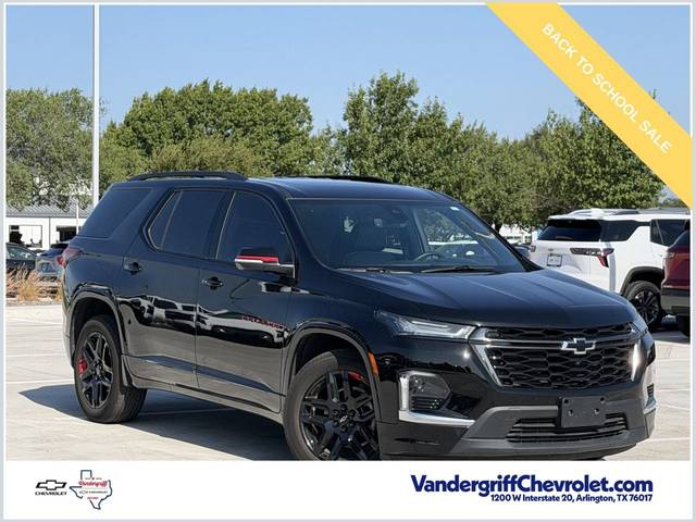 2023 Chevrolet Traverse Premier FWD photo