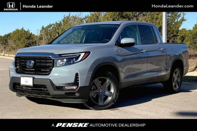 2023 Honda Ridgeline RTL-E AWD photo