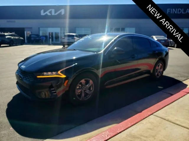 2023 Kia K5 LXS FWD photo