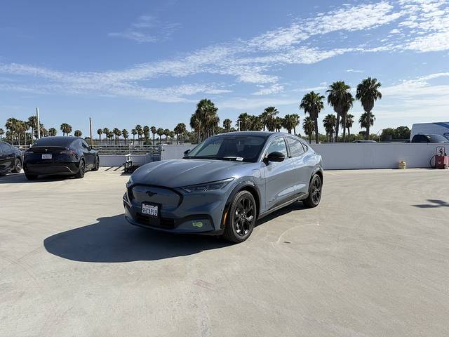 2023 Ford Mustang Mach-E Premium RWD photo