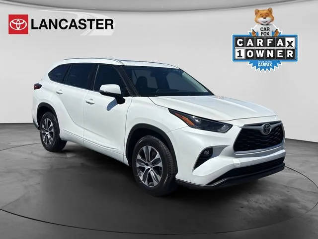 2023 Toyota Highlander XLE FWD photo