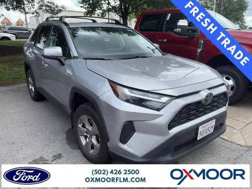 2023 Toyota RAV4 XLE AWD photo