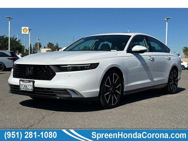 2023 Honda Accord Touring FWD photo