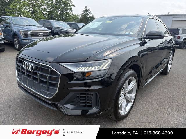 2023 Audi Q8 Premium AWD photo