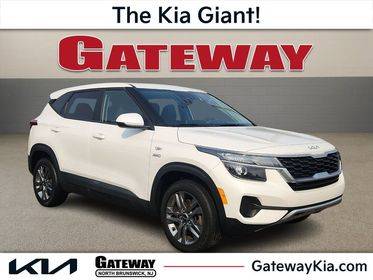 2023 Kia Seltos LX AWD photo