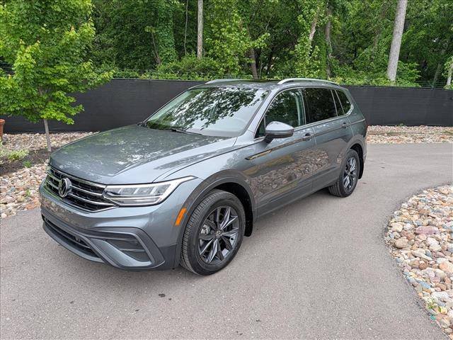 2023 Volkswagen Tiguan SE AWD photo