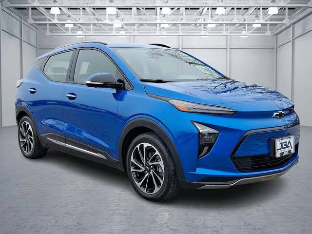 2023 Chevrolet Bolt EUV Premier FWD photo