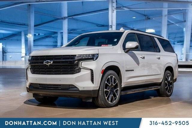 2023 Chevrolet Suburban RST 4WD photo