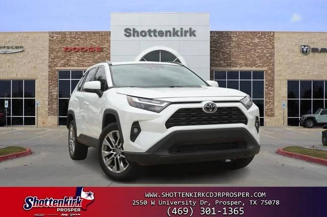 2023 Toyota RAV4 XLE Premium FWD photo
